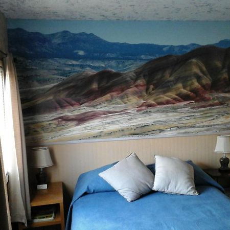River Bend Motel Llc Spray Екстер'єр фото